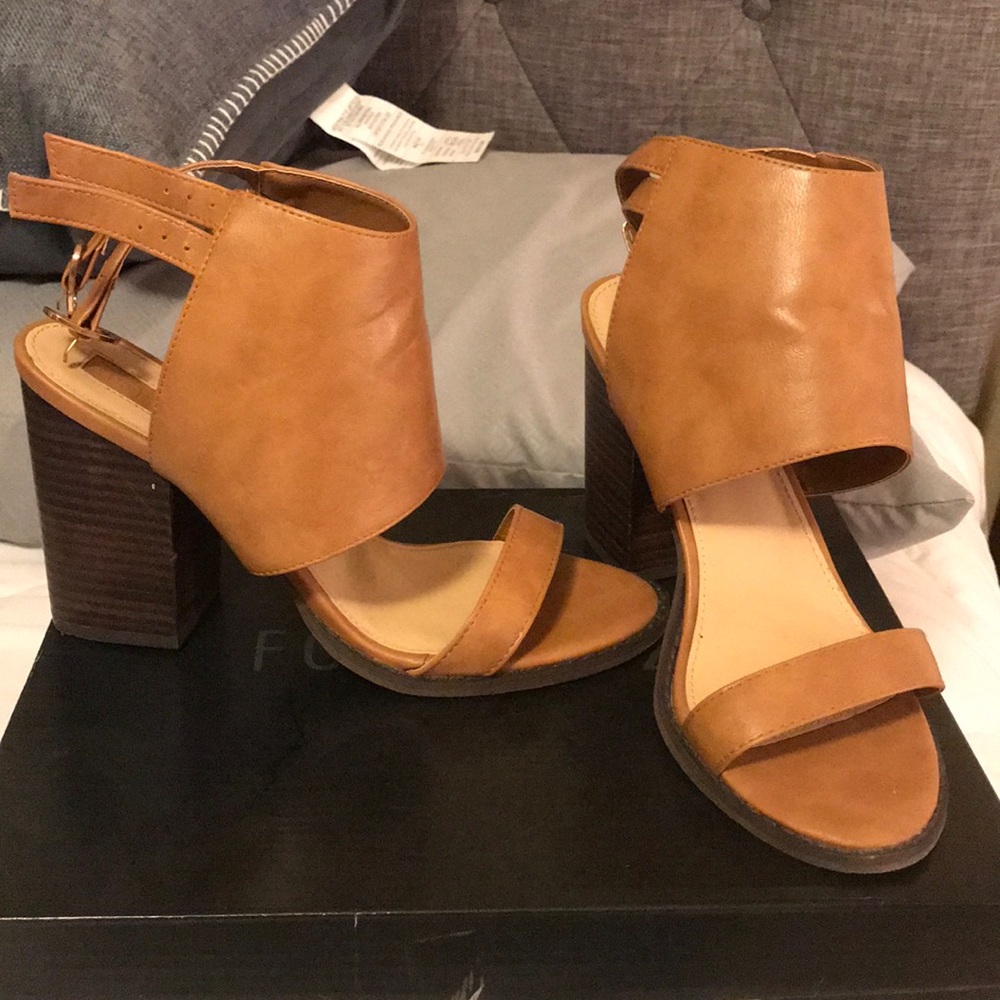 Tan heels
